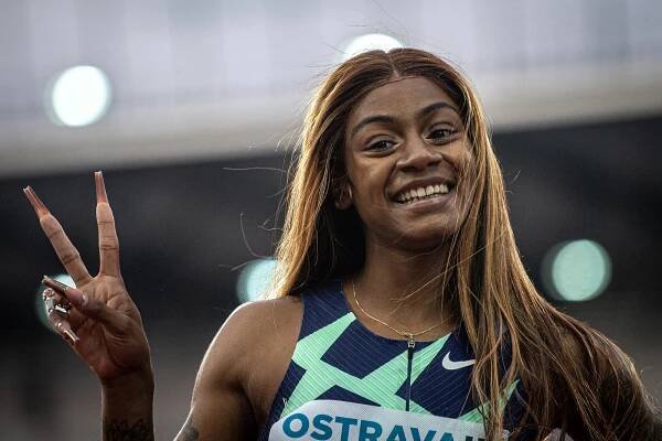 Trocha trávy a sprinterka přišla o olympiádu. Šílené, reaguje holywoodská hvězda