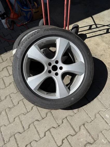 Alu Kola 5x114.3 245/50 r20 - Olomouc