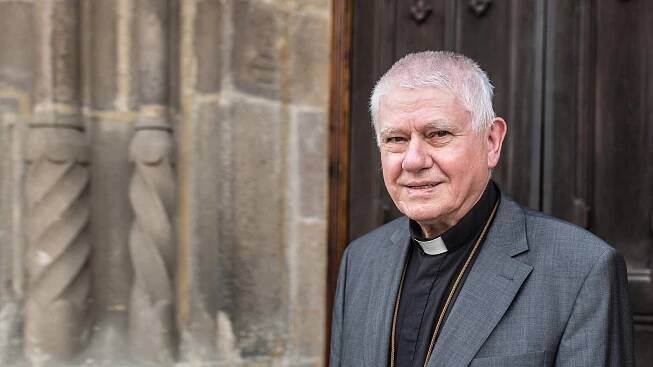 Člověk by se měl občas podívat nahoru. Aby získal nadhled, říká biskup Malý