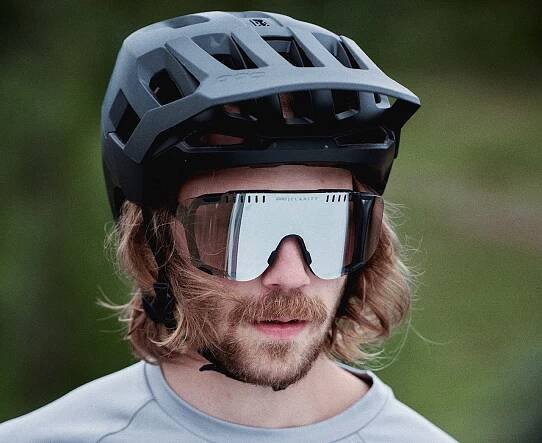 POC uvádí dvojkombinaci novinek Kortal & Devour - Tech news - Bike Technika - MTBS.cz