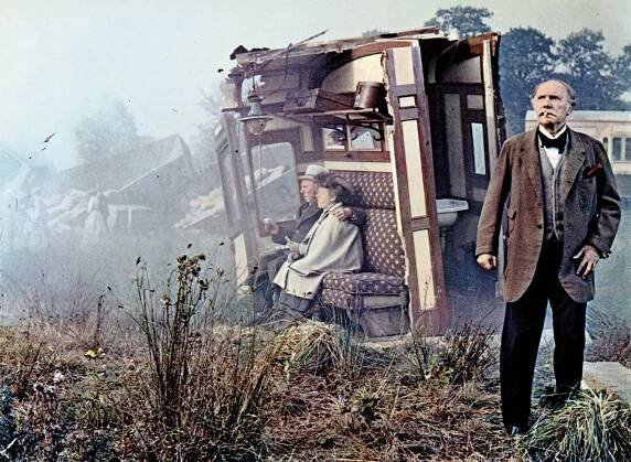 Nesprávná truhla - Z filmu - Ralph Richardson