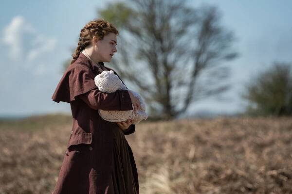 Cizinka - Nejšťastnější místo na světě - Z filmu - Sophie Skelton