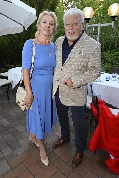 Velká módní galerie z oslavy Františka Janečka: Kočky Brožová, Laurinová a Mynářová, pánové to odflákli
