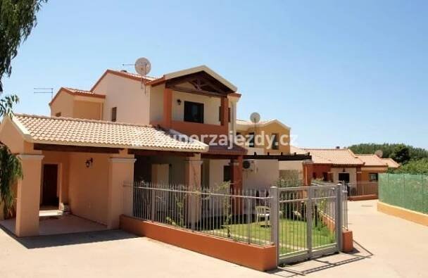 APARTMÁNY CHIA - Itálie - Sardinie - Jih | Superzajezdy.cz