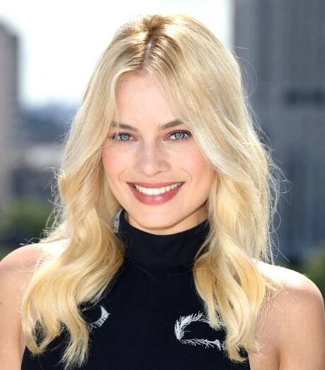 margot-robbie-best-beauty-looks-281544-1564162807950-main