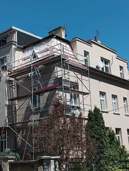 Roofman - Střechy a stavby na klíč| Realizace střech krytinou BudMat