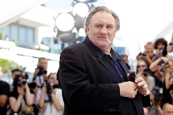Herec Depardieu čelí ďalšej žalobe za sexuálne napadnutie