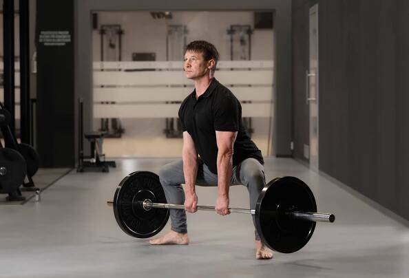 DŘEP-MRTVÝ TAH-FLOOR PRESS-TLAK NAD HLAVU – Fyziofitness Černošice
