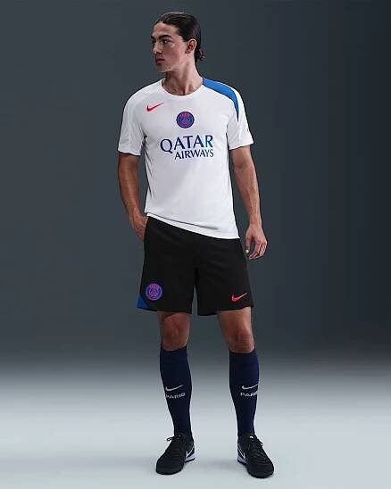 Pánské třetí pleteninové fotbalové kraťasy Nike Dri-FIT Total 90 Paris Saint-Germain Strike - Černá/Hyper Royal/Global Red