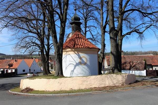 Fotogalerie Obec Velké Hydčice - Velké Hydčice, kaple sv. Jana z Nepomuku - č. 2058214 | Turistika.cz