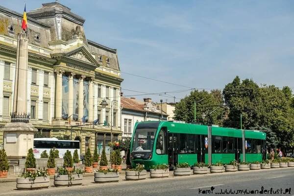 visit arad romania