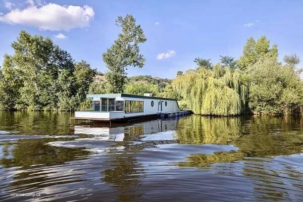 Rekreační pronájmy hausbótů Česko | Airbnb