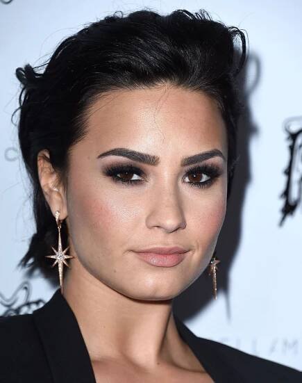Demi Lovato Tells Ellen DeGeneres That Kim Kardashian Helped Her Embrace Her Curves