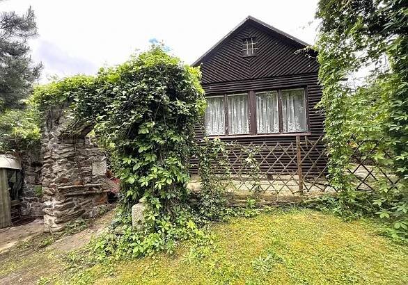 Zahradní chatka se zahradou 419 m2 v okrajové části Domažlic | 1. Chodská realitní kancelář v.o.s. 