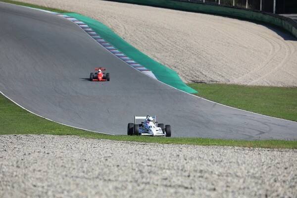 Formule 1 se vrací do Brna. Představí se Ferrari i McLaren, půjde také o tituly