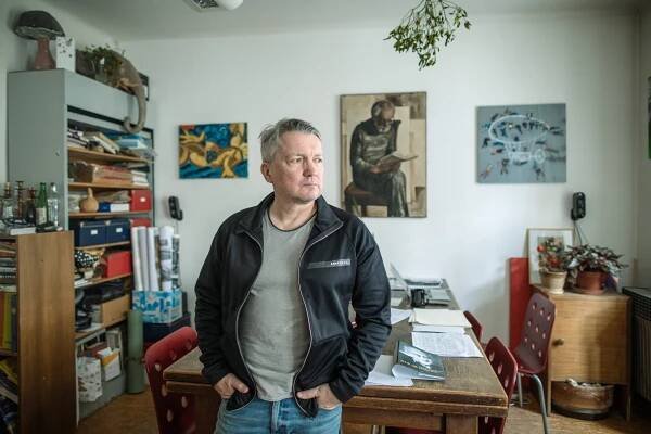 Myslel jsem si, že jsem nejlepší na světě. Teď si připadám jako vypsaná fixa, říká spisovatel Miloš Urban