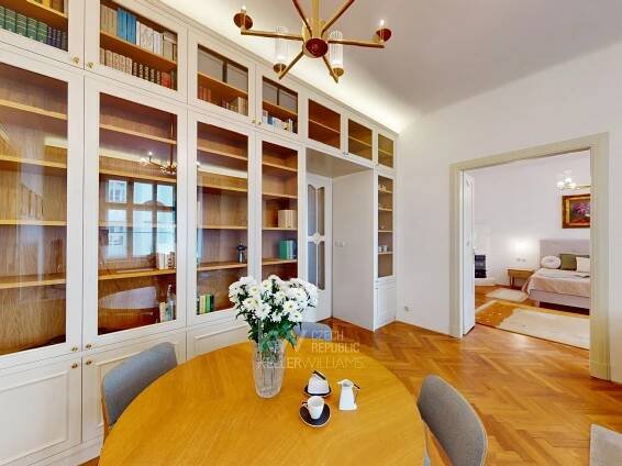 Pronájem bytu 2+1, 104 m2 - Praha - Nové Město - Keller Williams