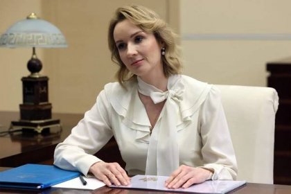 „Matička Rus“ nebo „Máša“. Kdo je žena, která s Putinem čelí zatykači za únosy ukrajinských dětí