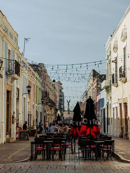 Campeche, Mexico: Pirates and Pastels | The Spunky Curl