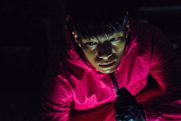 10 Facts About Wi Ha-jun, the Actor Who Plays the 'Squid Game' Policeman