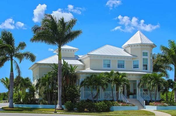Condominium New Homes Clubhouse Bradenton Florida Exterior