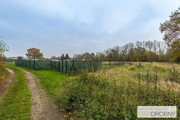 Prodej zahrady o velikosti 518 m2, Pardubice - Rosice. | Reality.iDNES.cz 