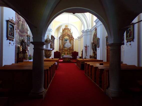 Fotogalerie Kostel Všech svatých v Lázních Bělohradě - Kostel Všech svatých (Lázně Bělohrad) - č. 2357097 | Turistika.cz