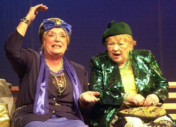 Eva Jiroušková s hereckou kolegyní Miriam Kantorkovou. 