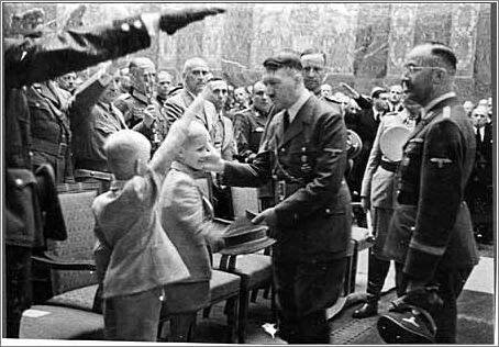 Hitler-expresses-condolences-to-Heydrich's-sons-at-State-Funeral-for-Reinhard-Heydrich