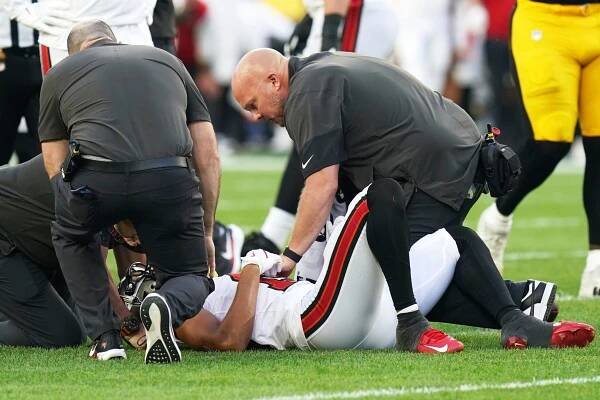 Bucs WR Room Takes Another Hit: McMillans Neck Injury Update