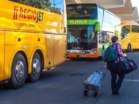 Jančura svými autobusy spojí Prahu a Brno s letištěm v Budapešti