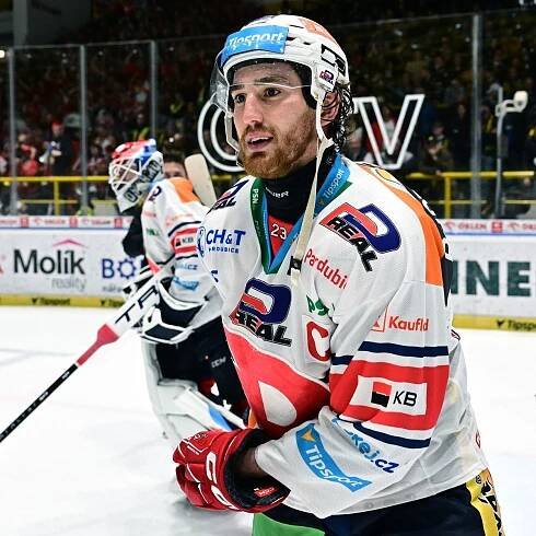 Teatrální pád Sedláka, říká komise. Hvězda Dynama přijde o část platu