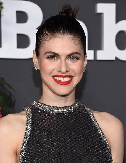 Alexandra Daddario 8