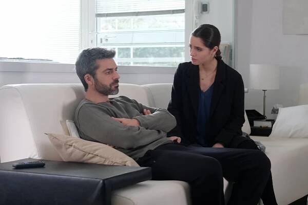 Návrat do života - L'errore - Z filmu - Luca Argentero, Matilde Gioli