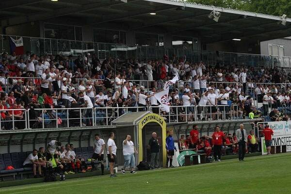 Finále Poháru OFS Jarošovský pivovar sledovalo na stadionu  ligového Slovácka 1234 diváků.