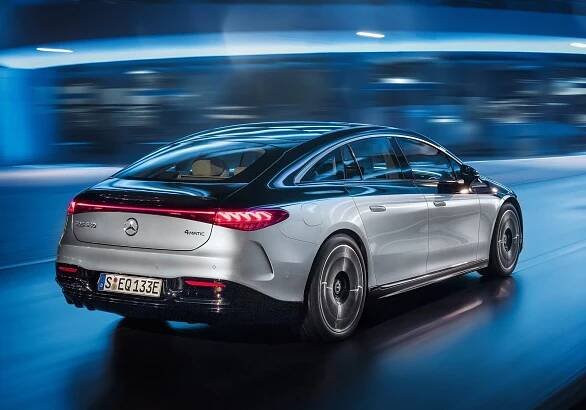 Mercedes EQS je elektromobil s rekordy: Nejdelší dojezd, aerodynamika, záruka...