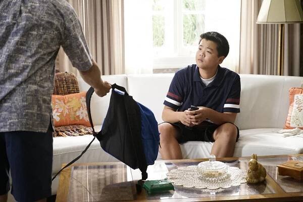 Huangovi v Americe - Help Unwanted? - Z filmu - Hudson Yang