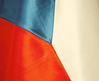 Saténová vlajka České republiky prodej | Alerion e-shop