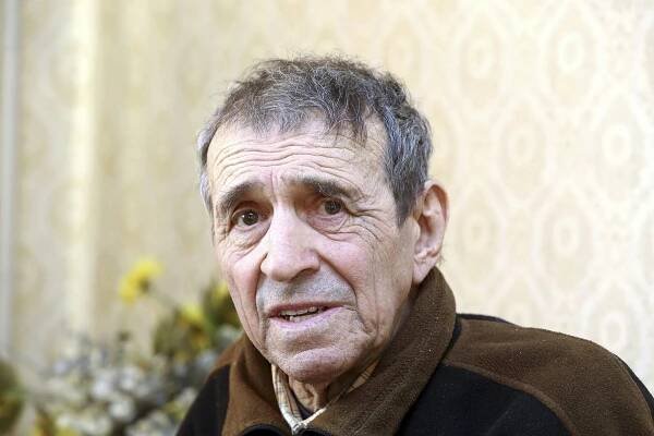 Ošetřující sestra o posledních dnech Františka Peterky (†94): Umíral v krutých bolestech!