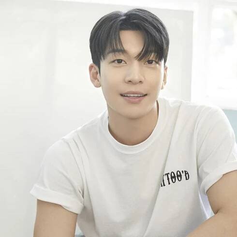 Wi Ha Joon 21