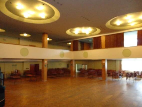 Rekonstrukce kulturního a společenského centra, Jesenice - Miras