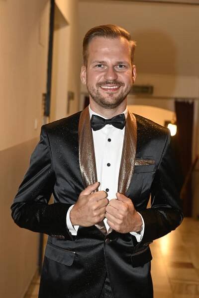 Martin Chodúr se pochlubil rodinkou: Syn mu jde do podoby, o 16 let starší partnerka vypadá výborně