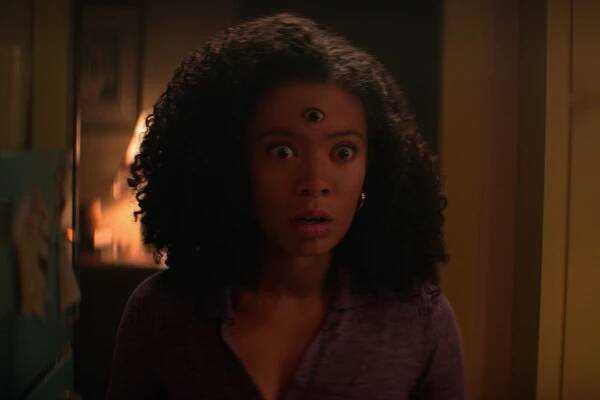 Sabrinina děsivá dobrodružství - Kapitola třicátá první: Podivnost - Z filmu - Jaz Sinclair