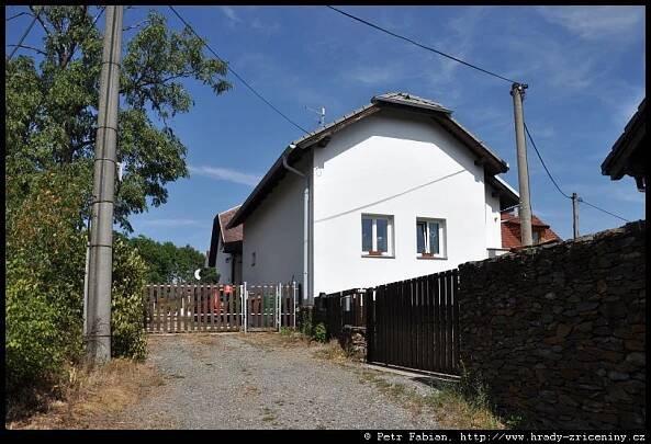 Květnice – fotografie / hrady-zriceniny.cz