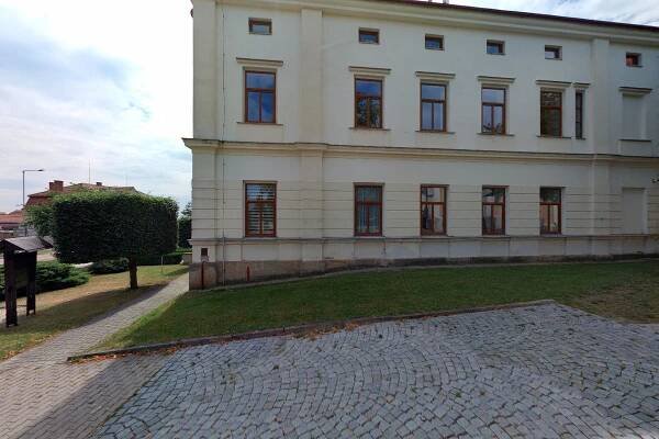 Základní škola Rohovládova Bělá, okres Pardubice foto 4