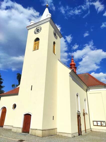 Fotogalerie • Kostel sv. Vavřince (Kostel) • Mapy.com