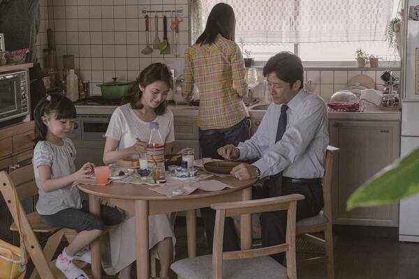 Máme dceru - Z filmu - Miu Arai, Rena Tanaka, Tadanobu Asano