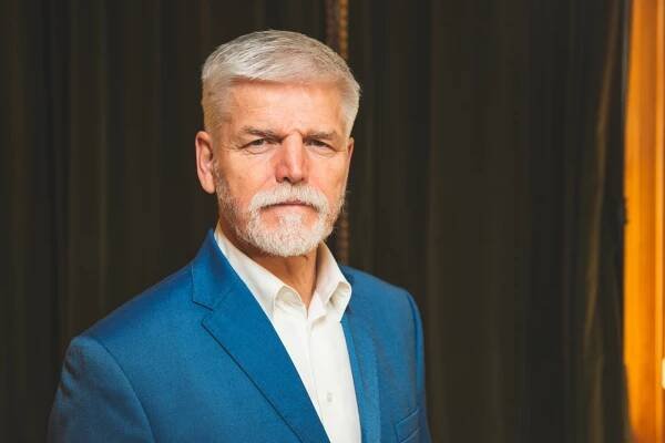 Petr Pavel: Chybějící prověrka může stát guvernéra ČNB Michla místo | e15.cz