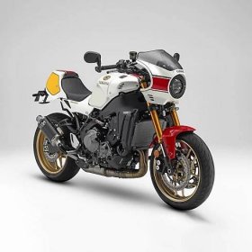 Y's Gear brings to market the Blood Line Style Kit for Yammie's XSR900. Media sourced from Y's Gear.