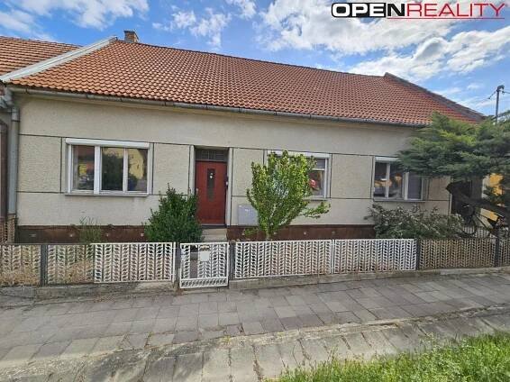 Rodinný dům 4+1, 152 m2, pozemek 816m2 Branišovice, 3 990 000 Kč